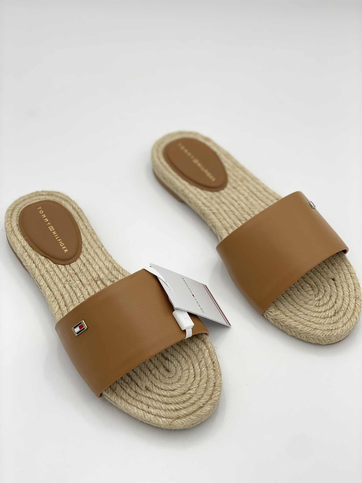 Mules - summer cognac