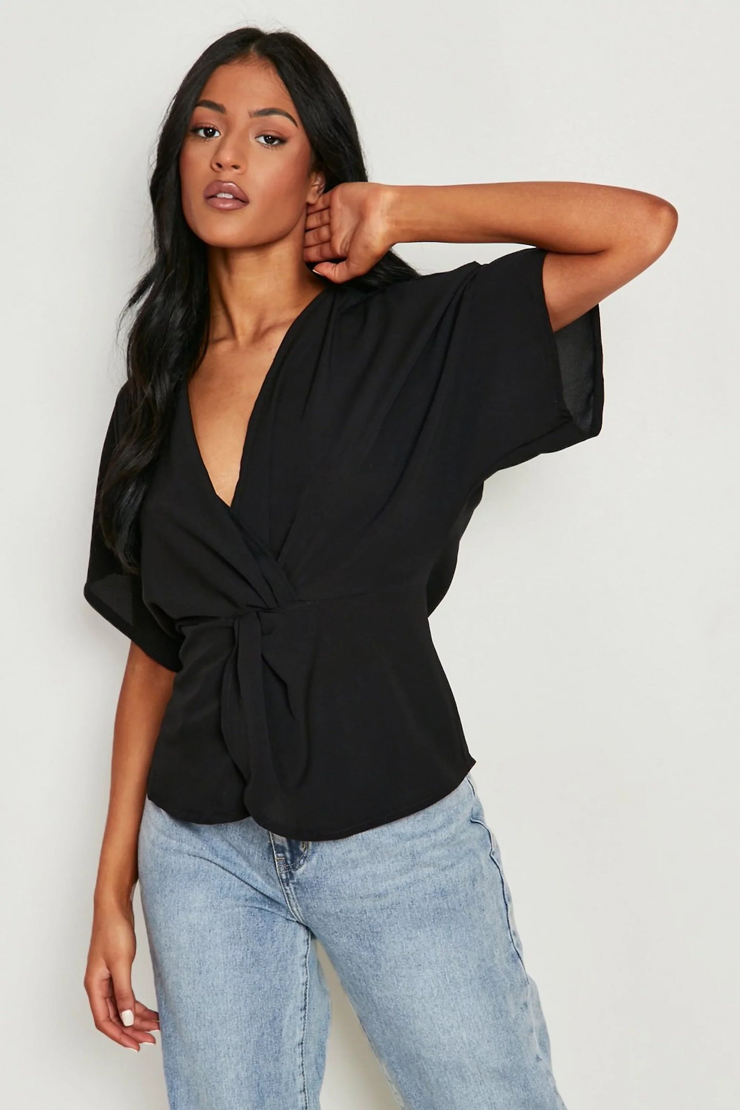 Knot Front Woven Blouse Women
Boohoo