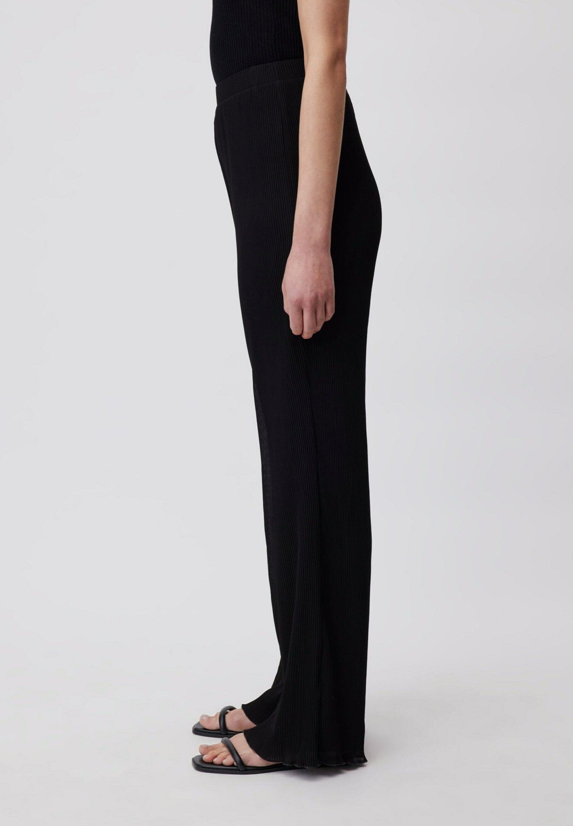 Aileen Pants Black Women LeGer
by Lena Gercke