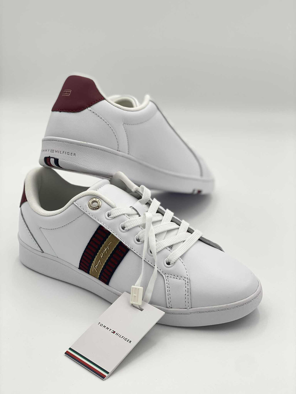 Tommy Hilfiger leather sneakers