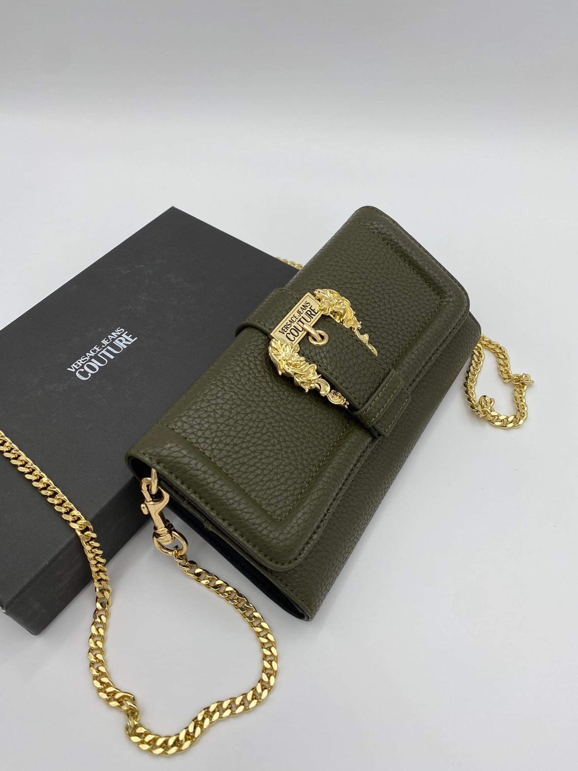 WALLET WITH CHAIN