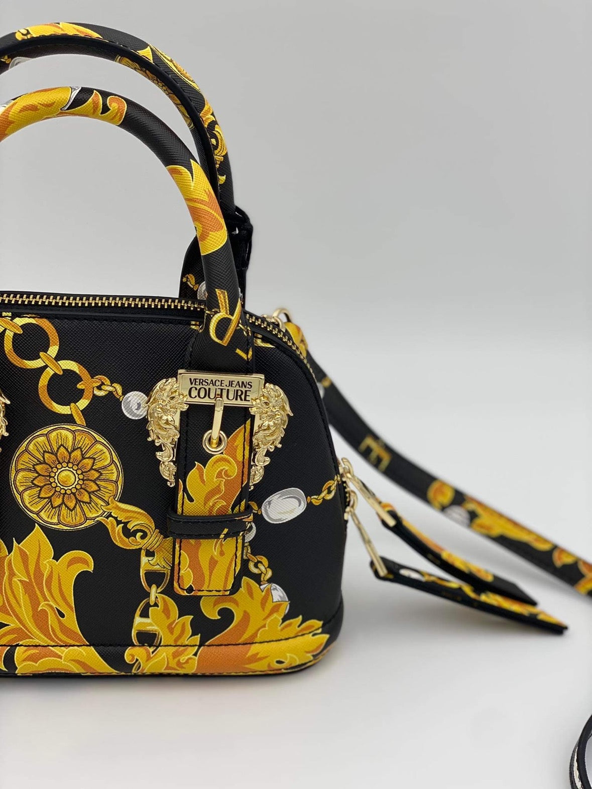 Chain Couture printed shoulder bag