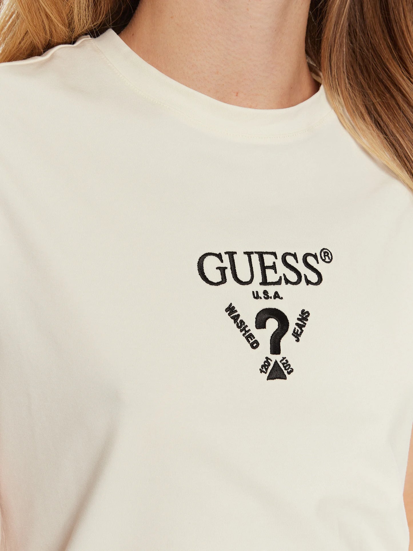 Guess T Shirt Logo