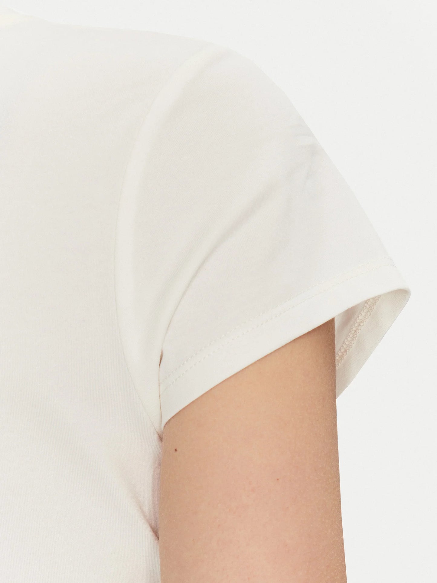T Shirt Guess