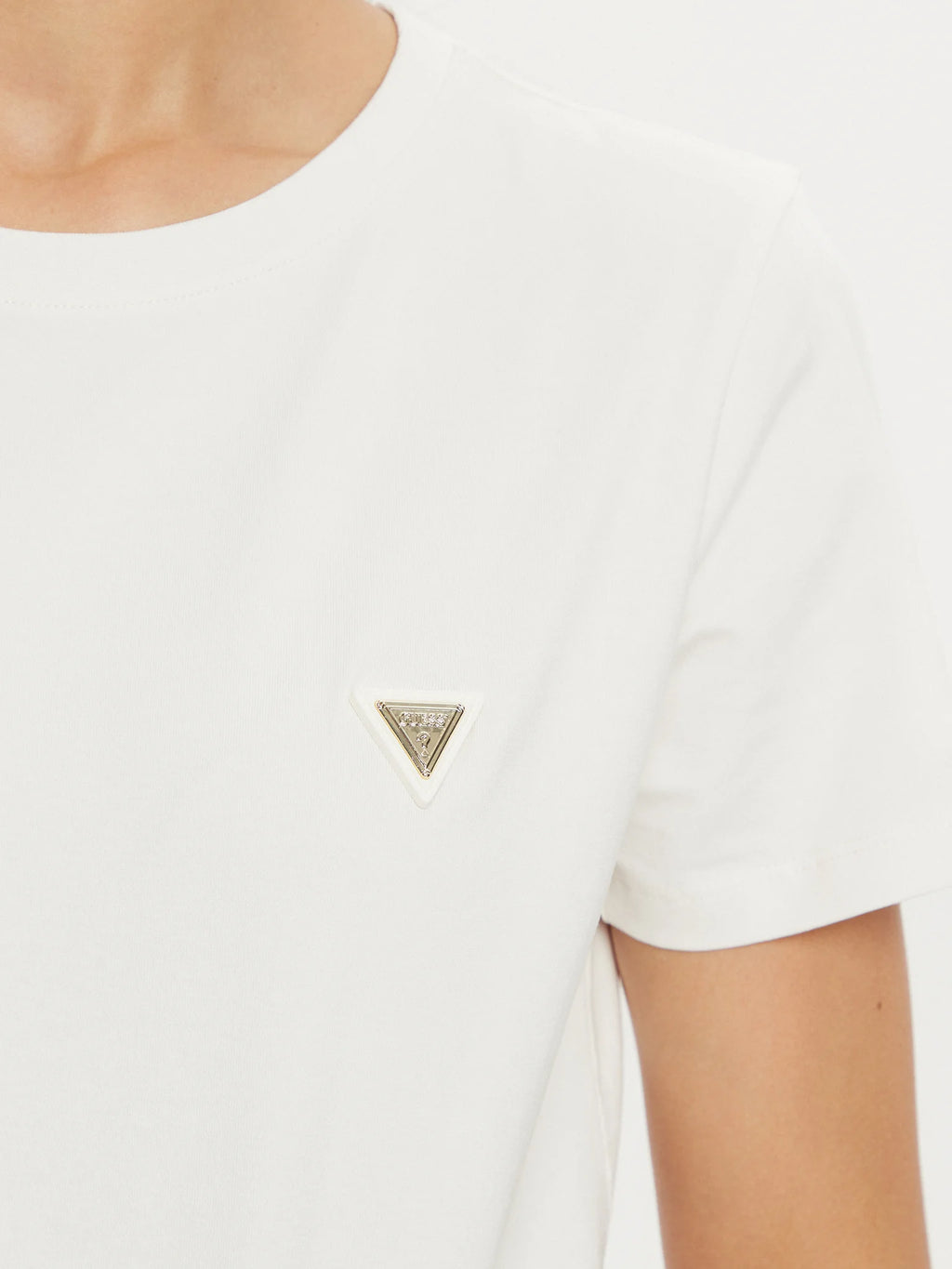 T shirt gold logo guess