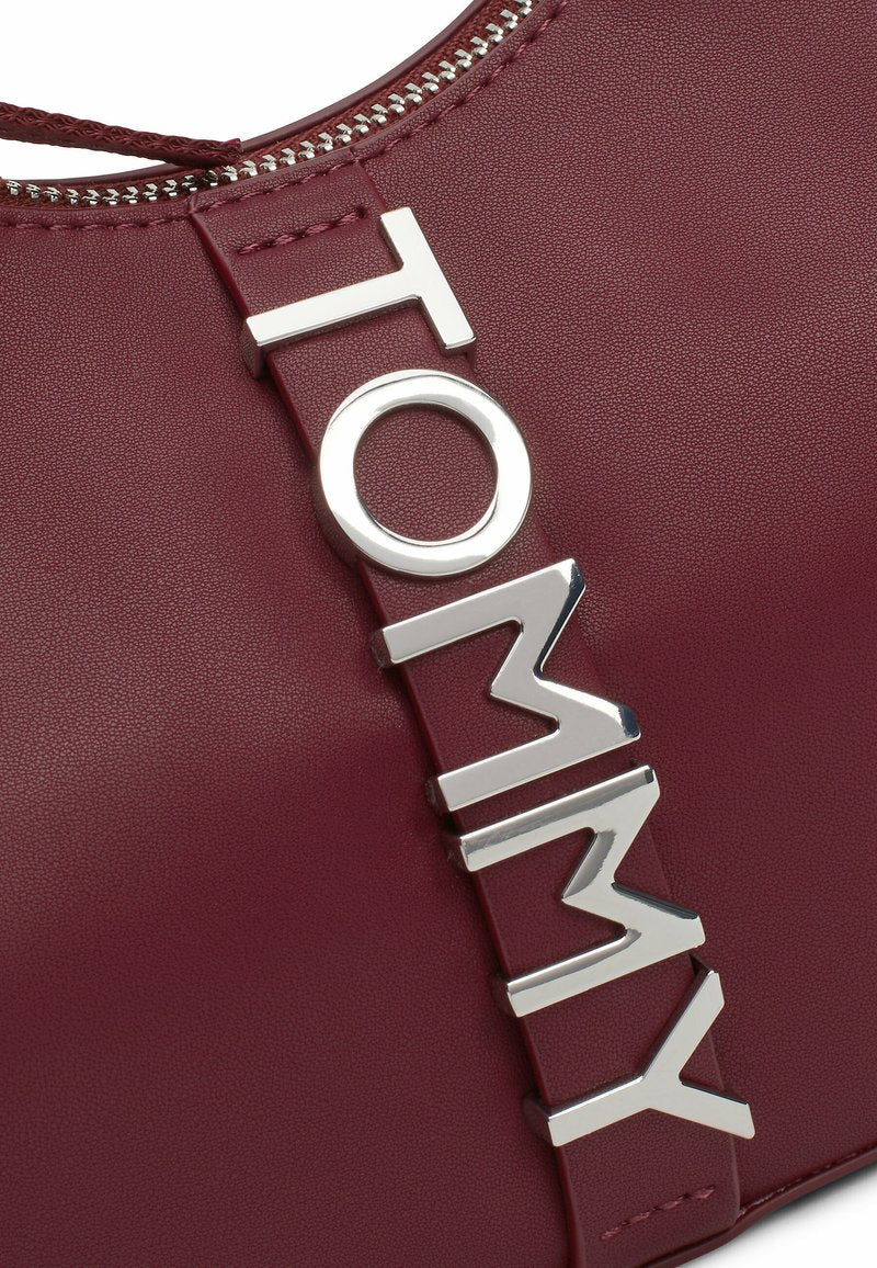 Tommy Jeans city bold leather shoulder bag in burgundy