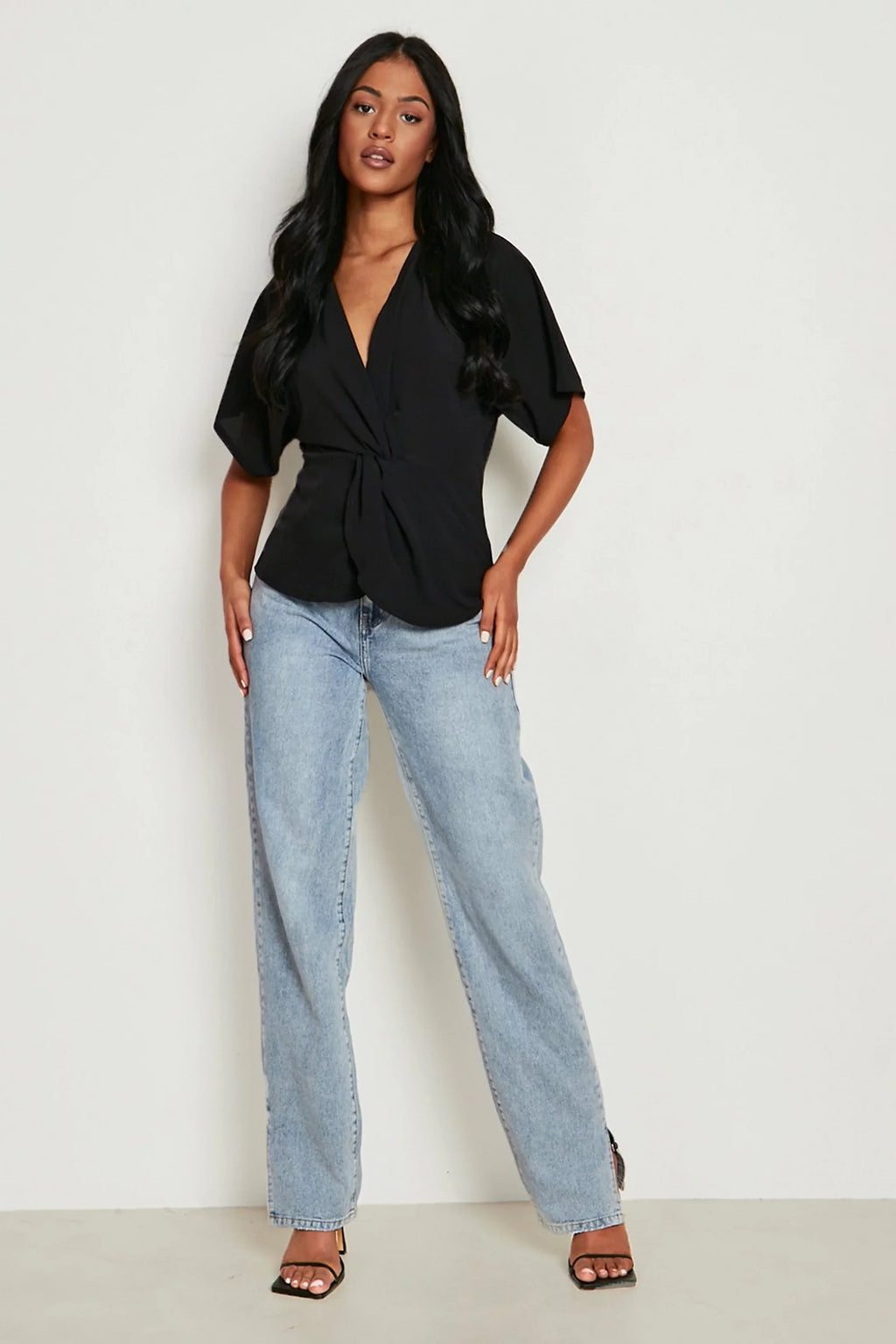 Knot Front Woven Blouse Women
Boohoo