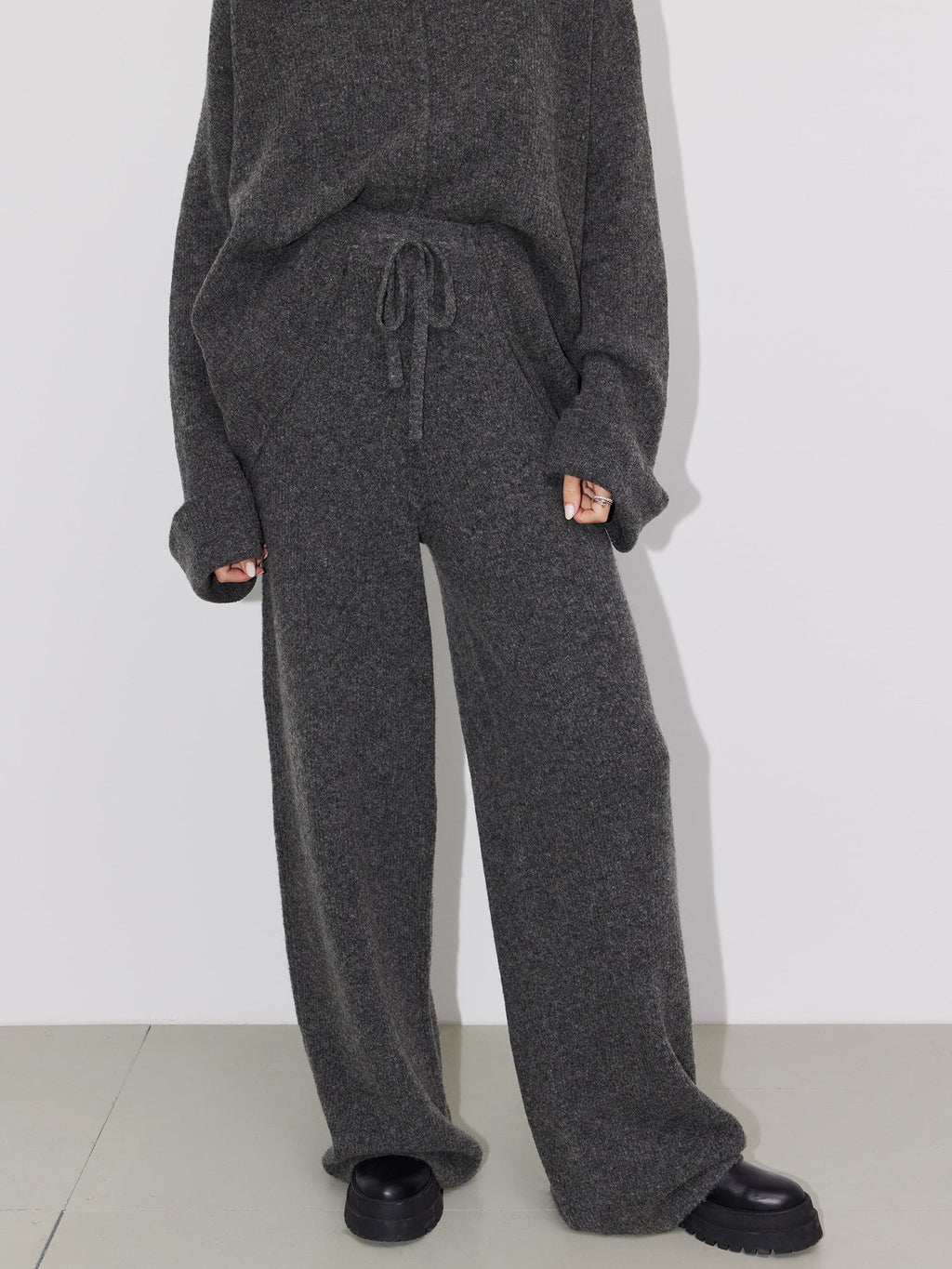 Gigi Pants Dark Grey Melange
Women LeGer by Lena Gercke