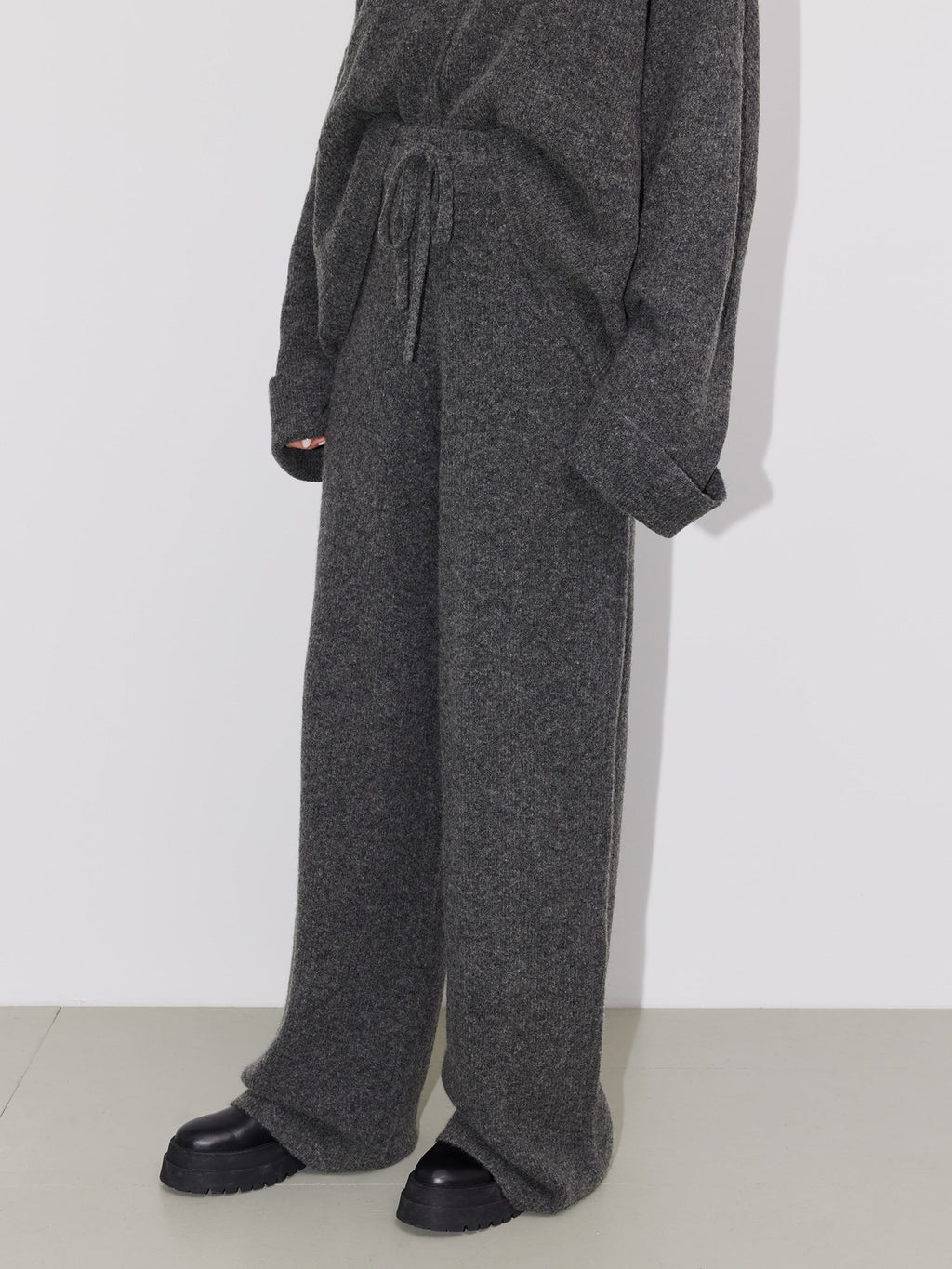 Gigi Pants Dark Grey Melange
Women LeGer by Lena Gercke