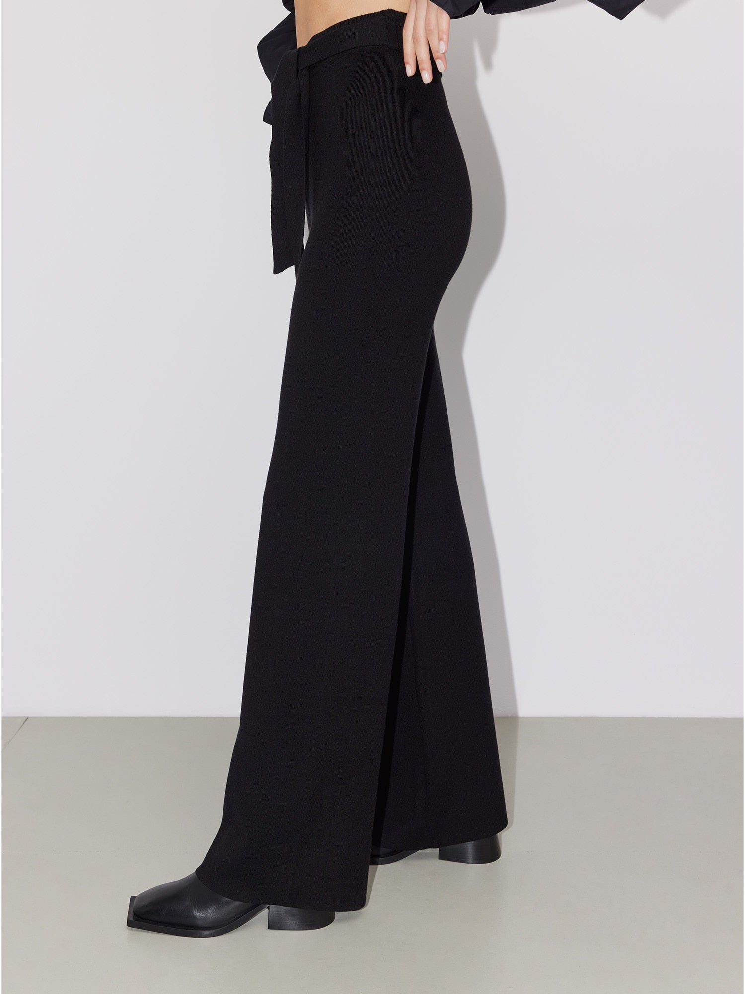 Talea Pants Black Women LeGer
by Lena Gercke
