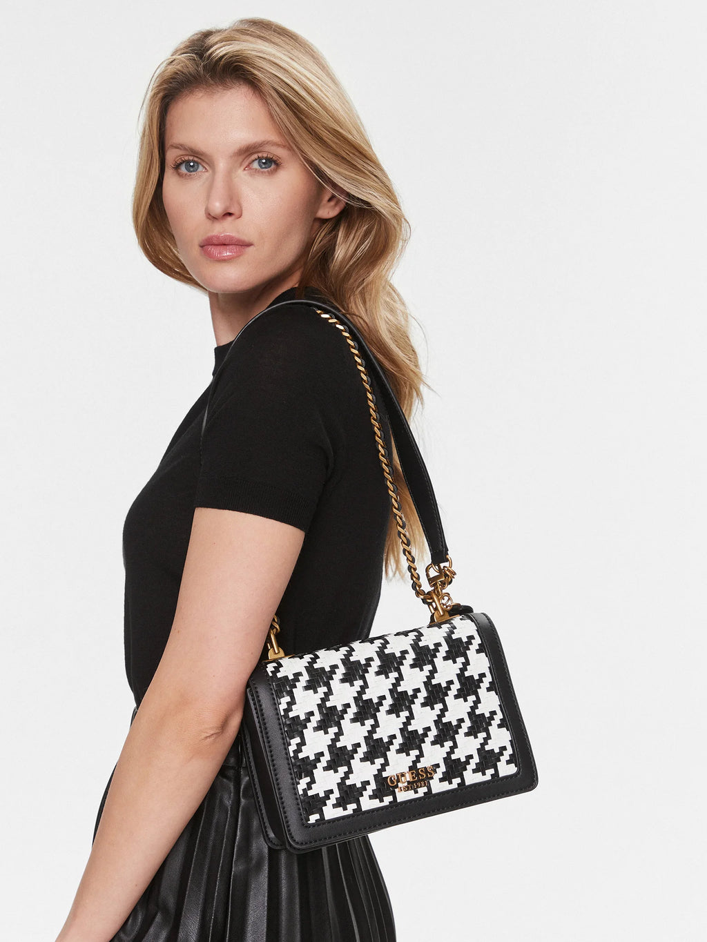 Abey Shoulder bag synthetic white/black