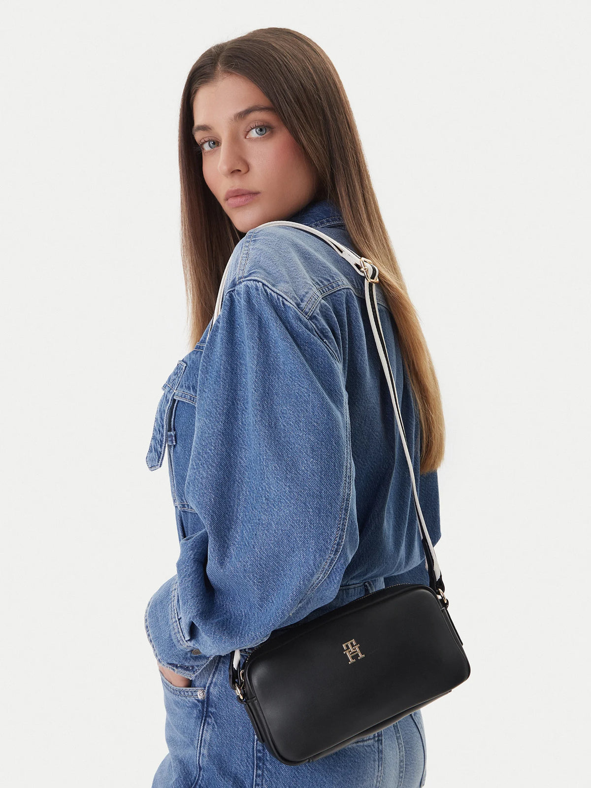 Th Essential Camera Bag
