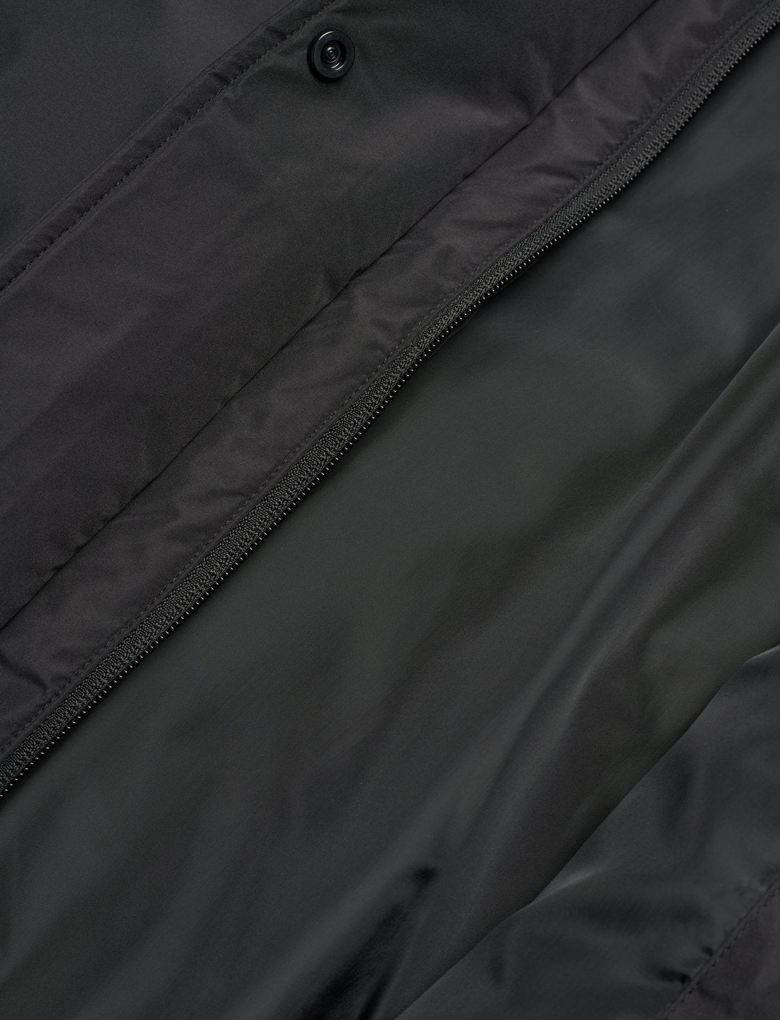 SHORT LIGHTWEIGHT PADDED JACKET