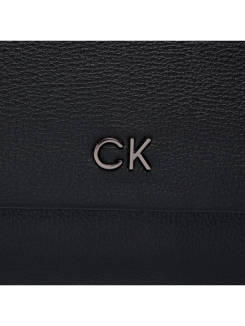 Ck Daily Shoulder Bag Pebble