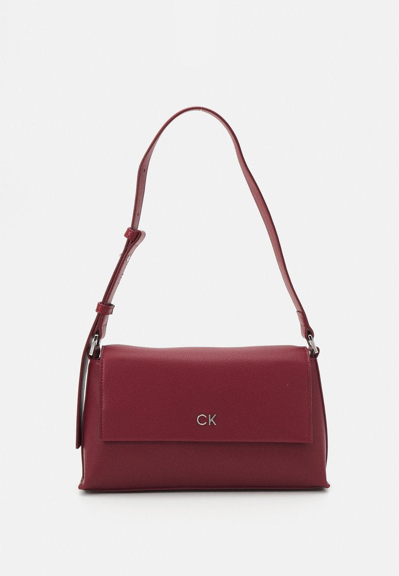 Ck Daily Shoulder Bag Pebble