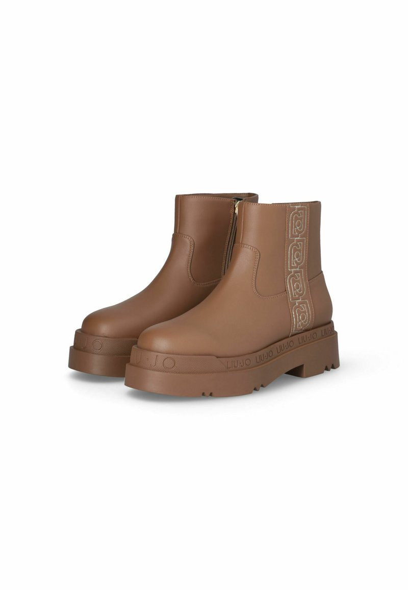 Platform ankle boots