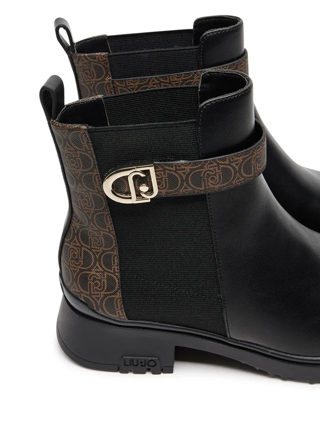 Platform ankle boots