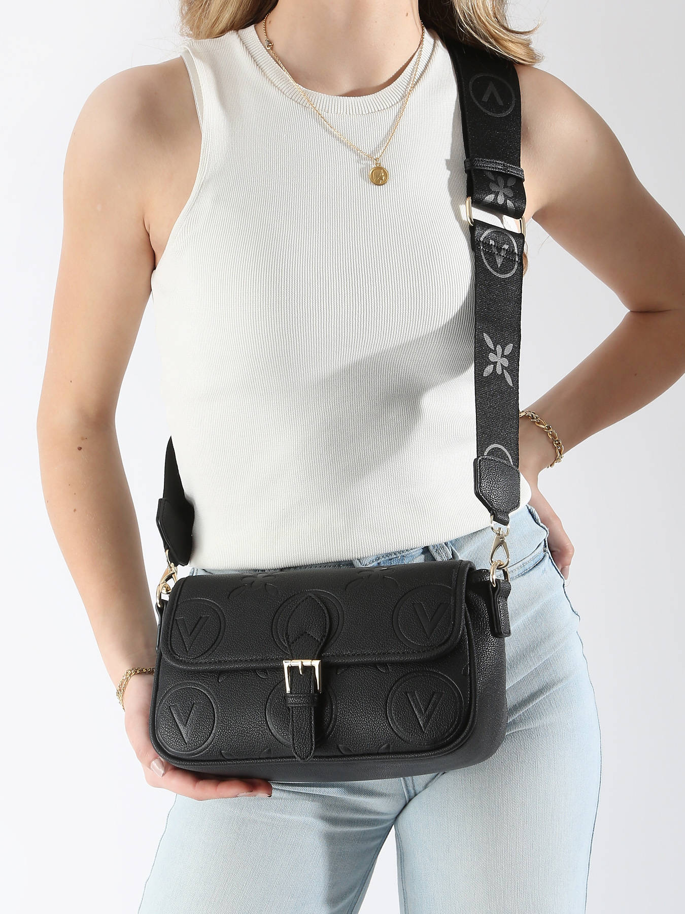 Shoulder bag Samba re VALENTINO