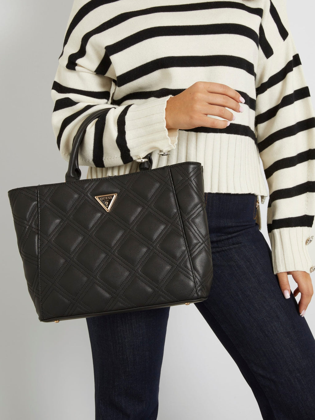 Deesa quilted handbag