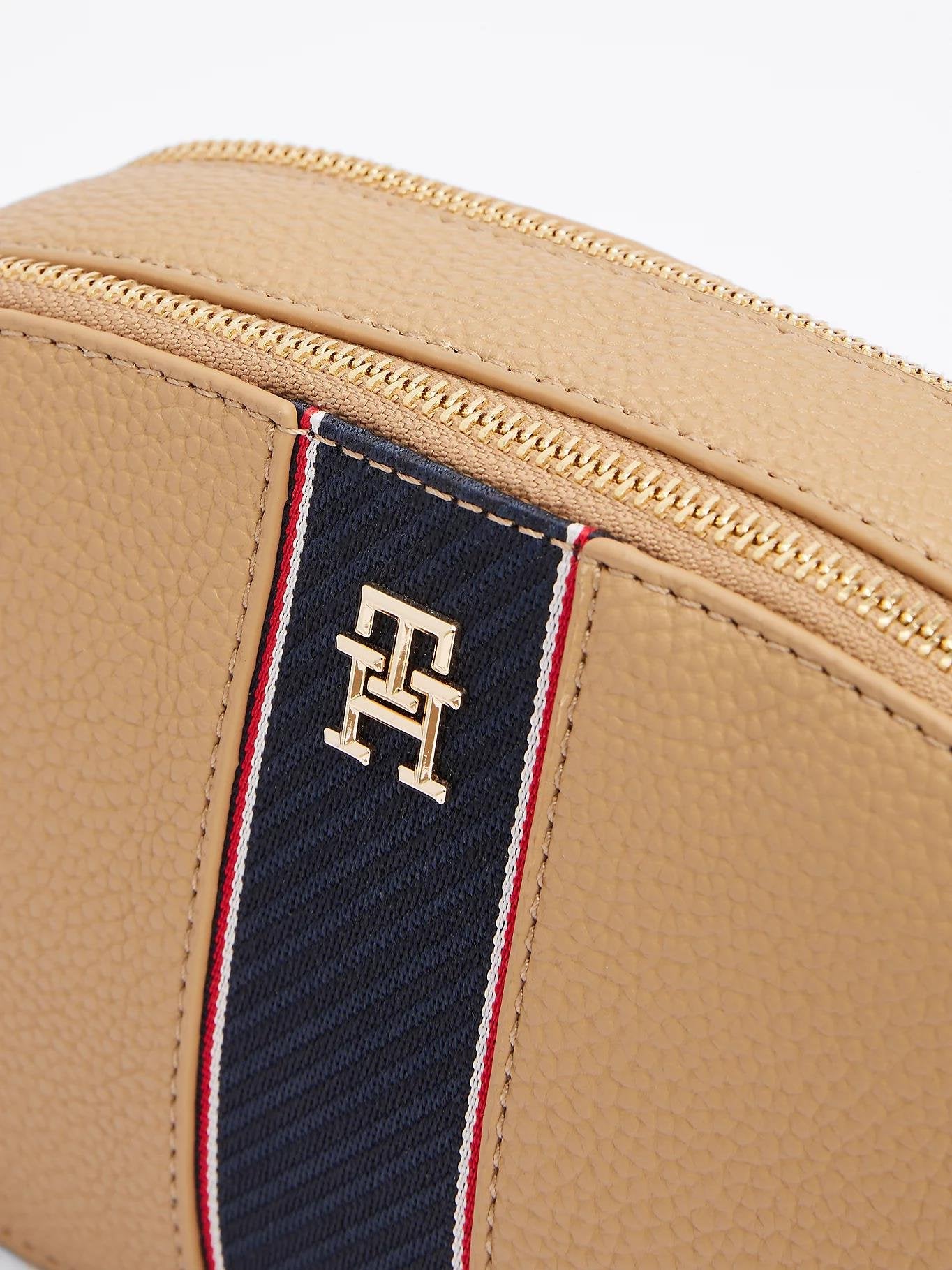Shoulder bag Th legacy TOMMY HILFIGER