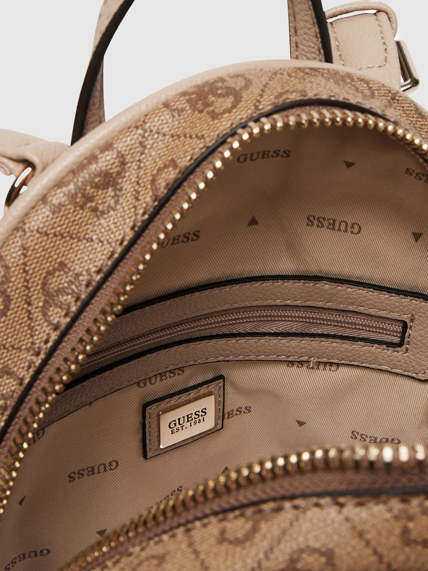 Guess manhattan backpack