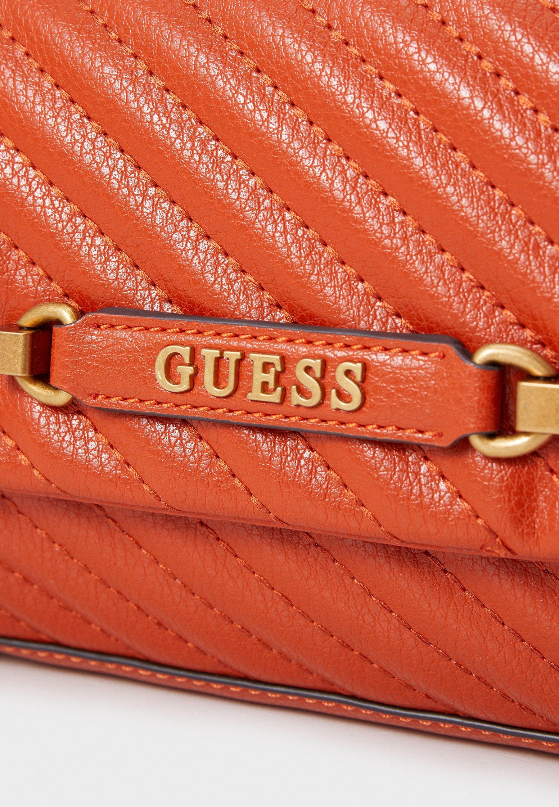 SELA CONVERTIBLE XBODY FLAP - Handbag