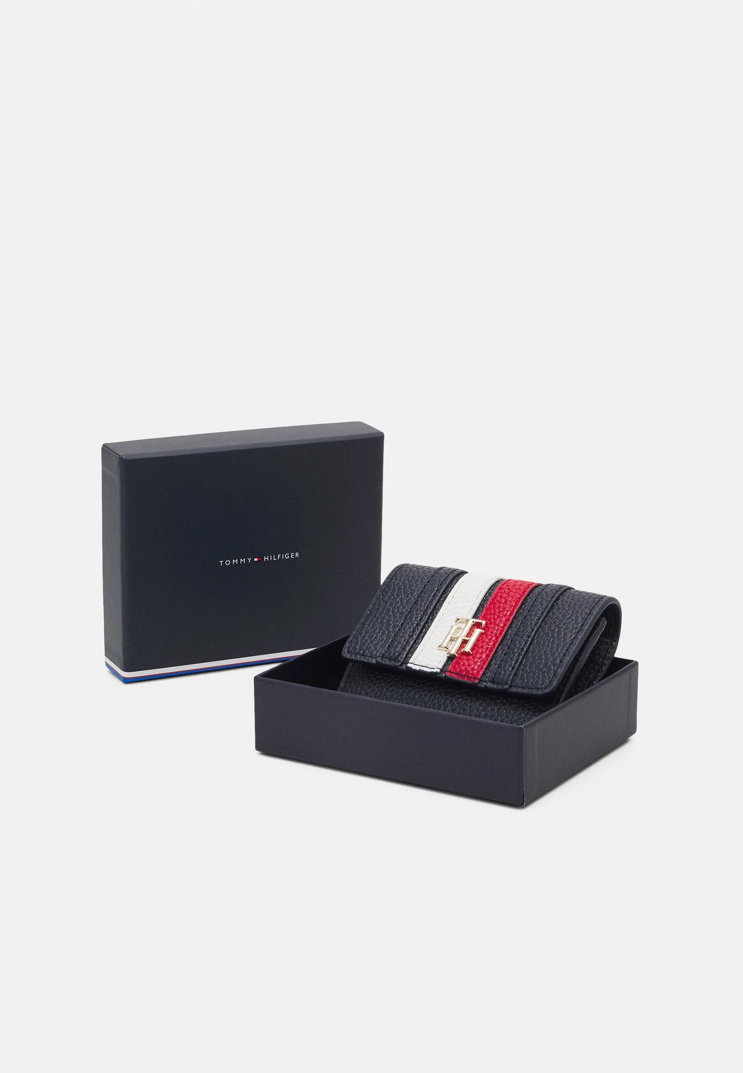 Tommy Hilfiger wallet